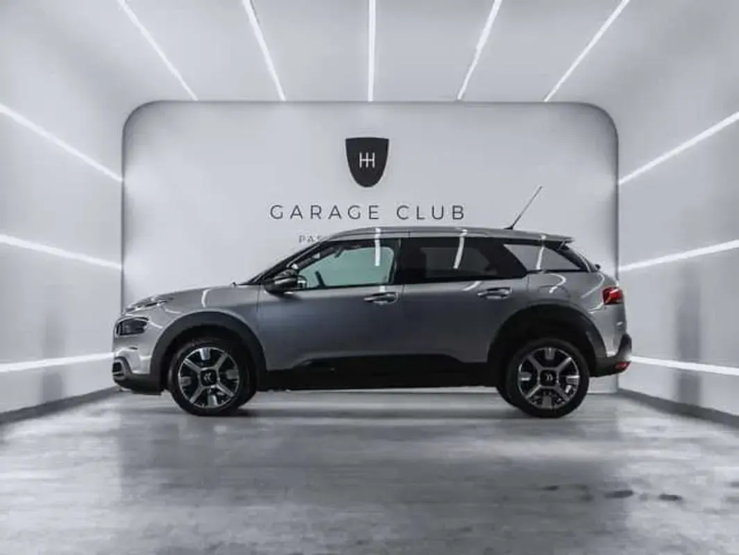 Usado Citroën C4 Cactus Shine 99 CV (72 kW) 2018 Gris Utilitario