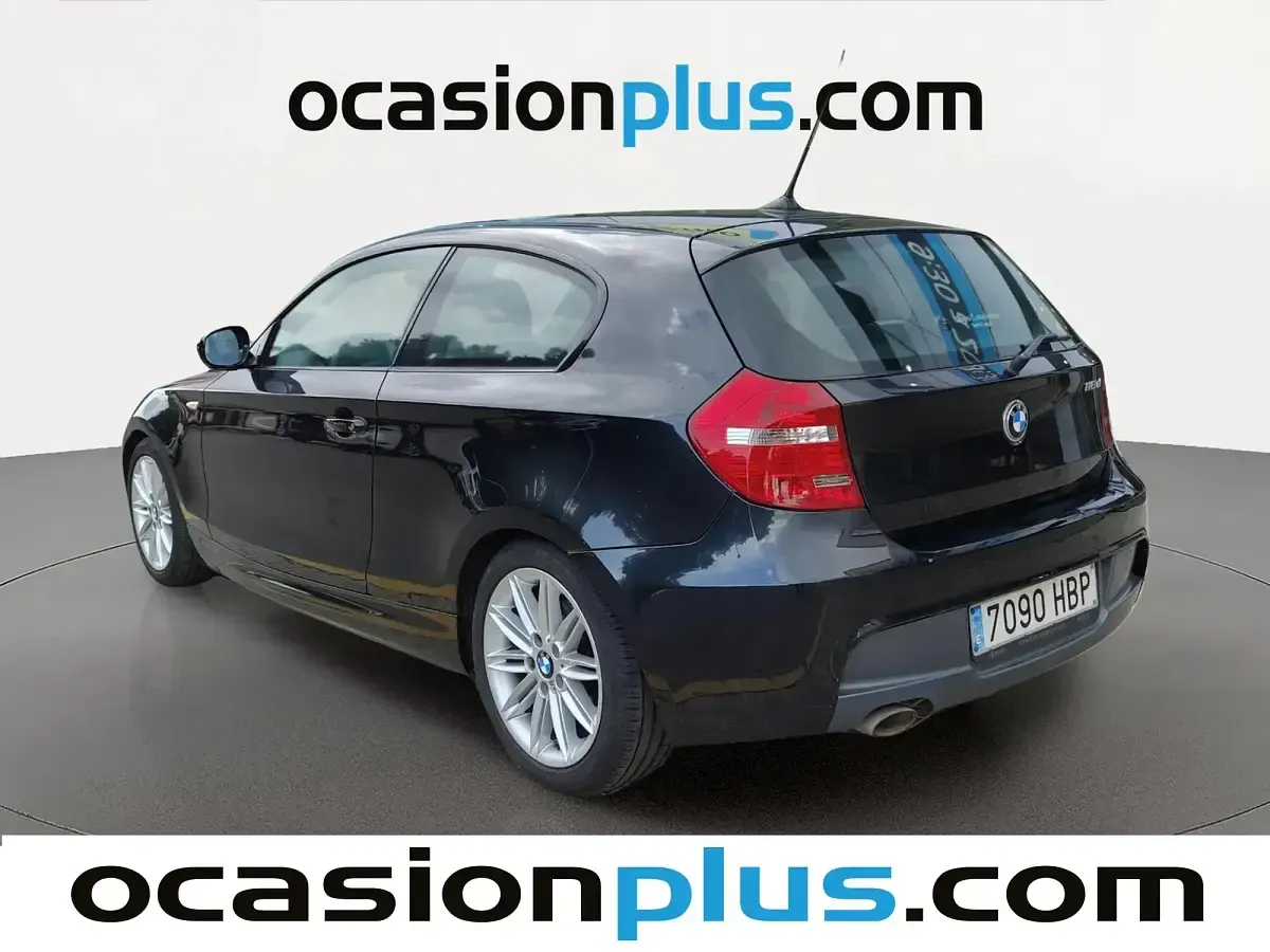 Usado BMW 116 116 CV (85 kW) 2011 Negro Utilitario