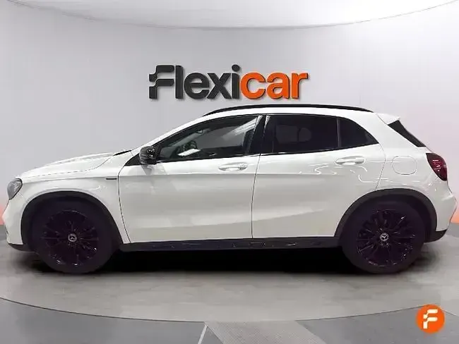 Usado Mercedes GLA180 136 CV (100 kW) 2020 Blanco SUV