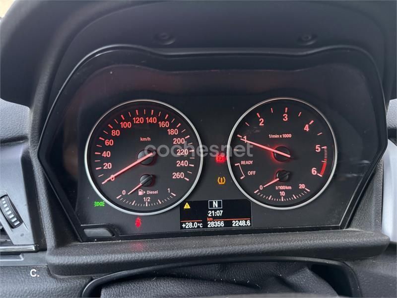 Usado BMW 216 Active Tourer 116 CV (85 kW) 2018 Blanco Monovolumen