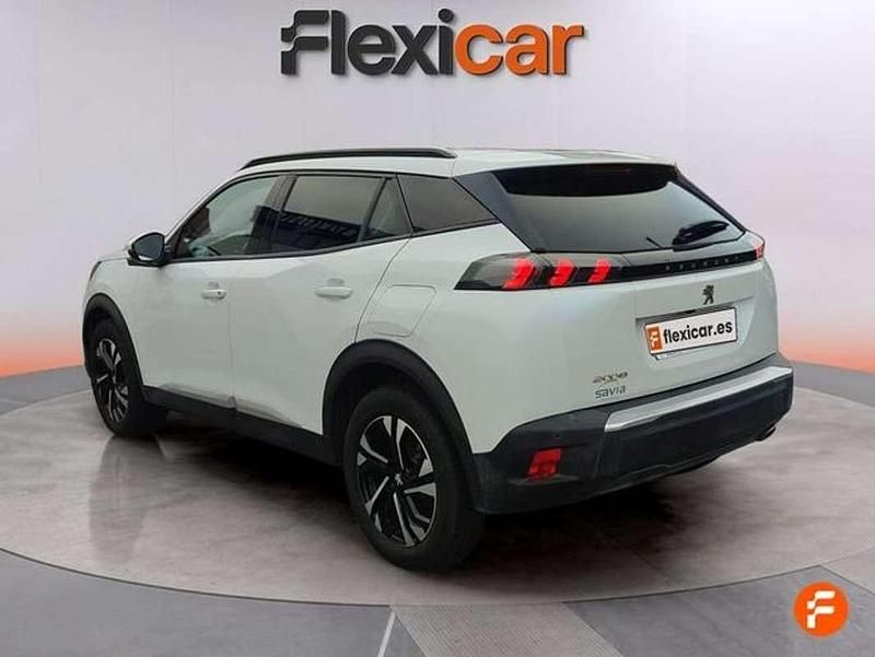 Usado Peugeot 2008 Active 110 CV (80 kW) 2020 Blanco SUV