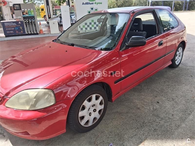 Usado Honda Civic S 90 CV (66 kW) 1999 Rojo Berlina