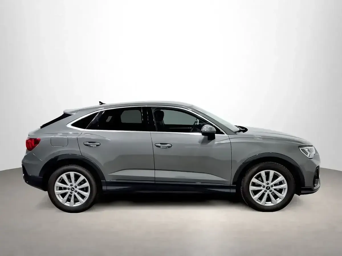 Usado Audi Q3 150 CV (110 kW) 2021 Gris SUV
