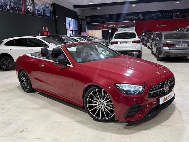 Usado Mercedes E450 367 CV (269 kW) 2022 Rojo Descapotable