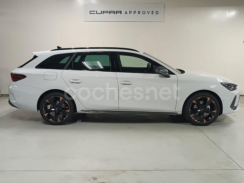 Usado Cupra Leon 150 CV (110 kW) 2025 Blanco Familiar