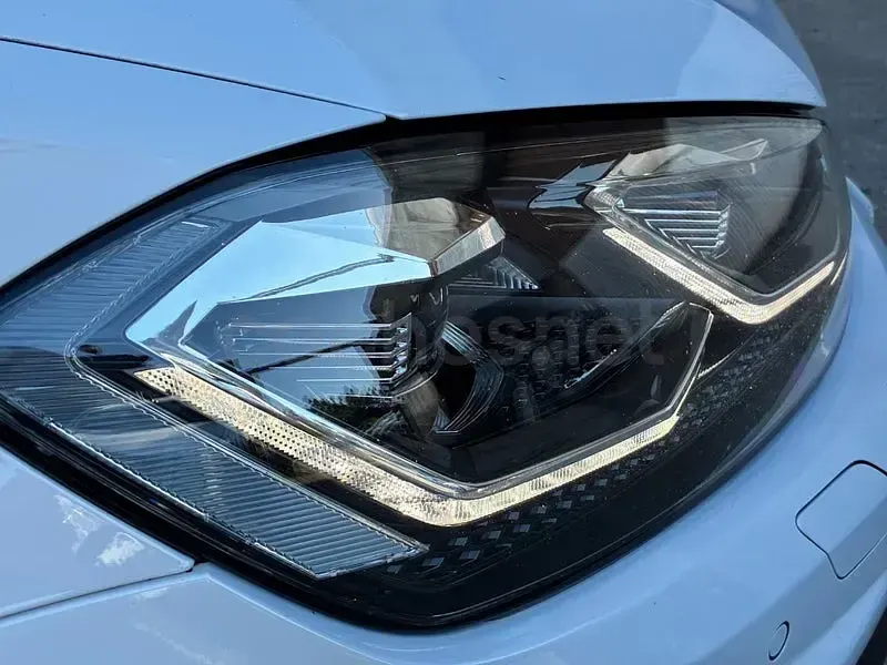 Usado VW Golf VII R 310 CV (228 kW) 2018 Blanco Berlina