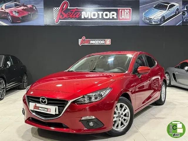 Occasion Mazda 3 Style 105 PK (77 kW) 2017 Rood Sedan