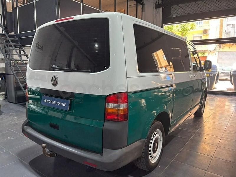 Usado VW Caravelle Comfortline 102 CV (75 kW) 2010 Verde Monovolumen