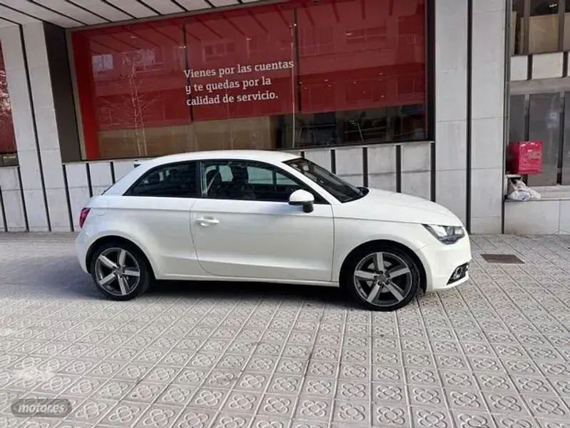 Usado Audi A1 Ambition 104 CV (76 kW) 2011 Blanco Utilitario
