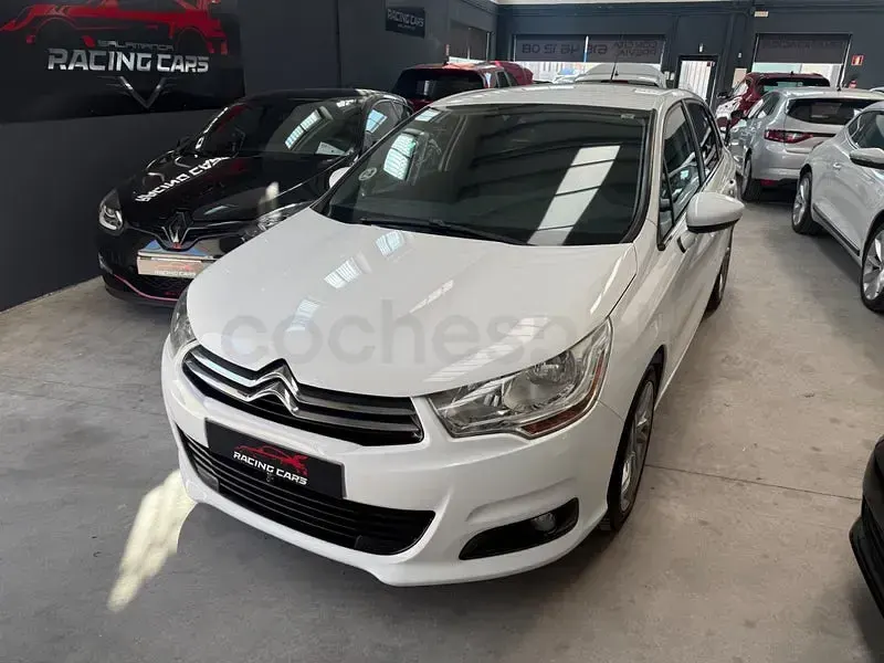 Usado Citroën C4 114 CV (83 kW) 2014 Blanco Berlina