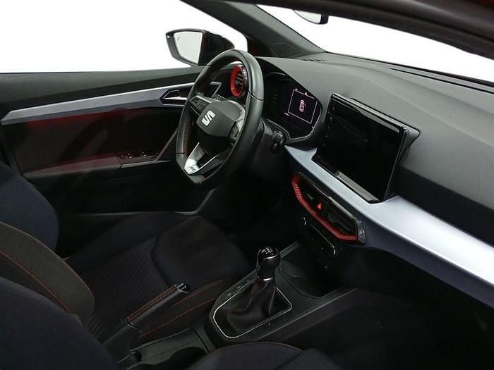 Usado Seat Ibiza FR 115 CV (84 kW) 2025 Rojo Berlina