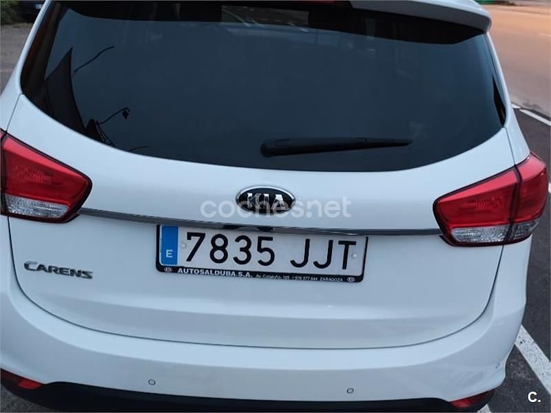 Usado Kia Carens 135 CV (99 kW) 2015 Blanco Monovolumen
