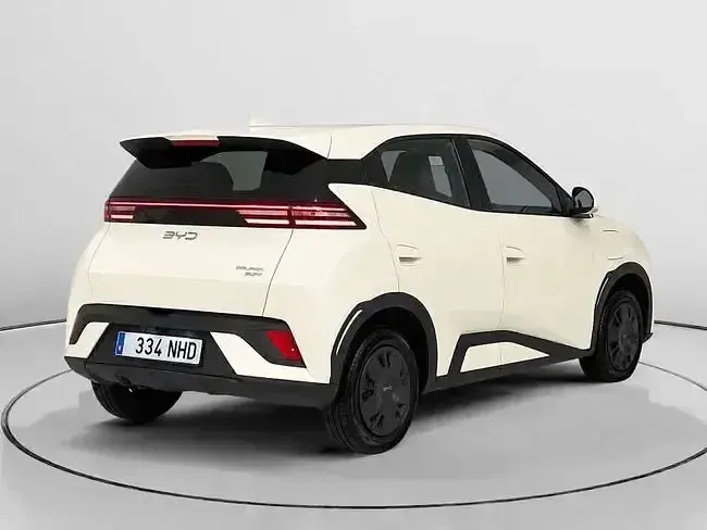 Usado BYD Dolphin Active 64 kW (88 CV) 2025 Blanco Utilitario