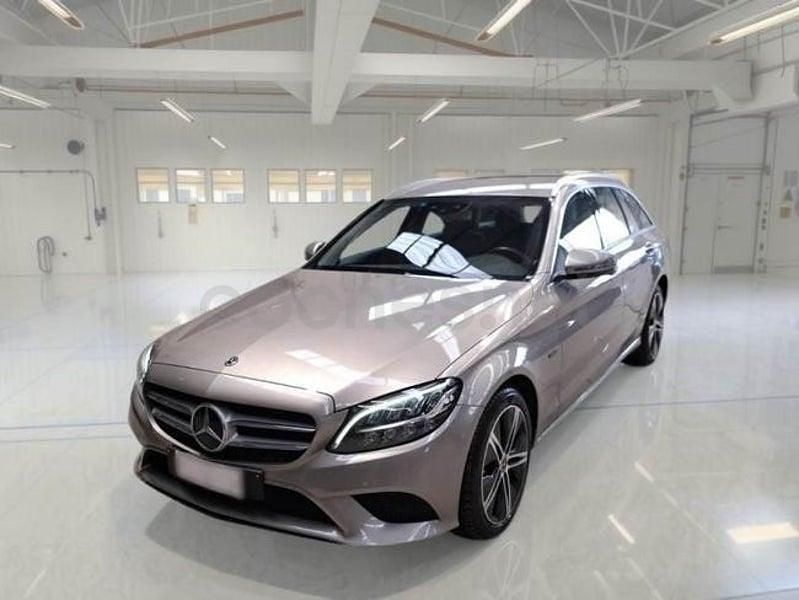Usado Mercedes C300e 306 CV (225 kW) 2020 Gris / plata Familiar
