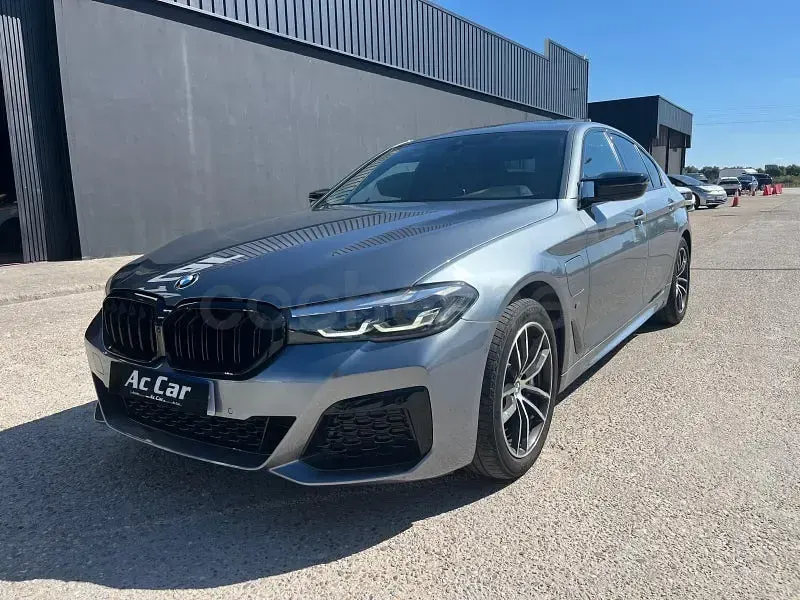 Usado BMW 530e 292 CV (214 kW) 2020 Gris / plata Berlina