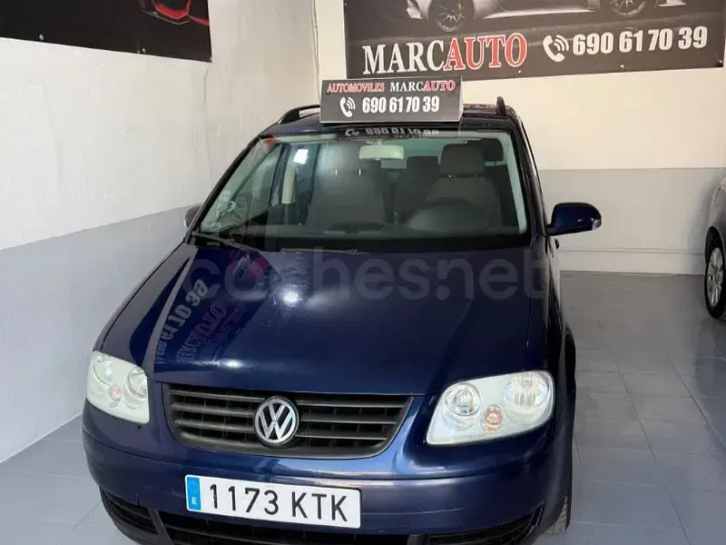 Usado VW Touran Edition 105 CV (77 kW) 2006 Azul Monovolumen