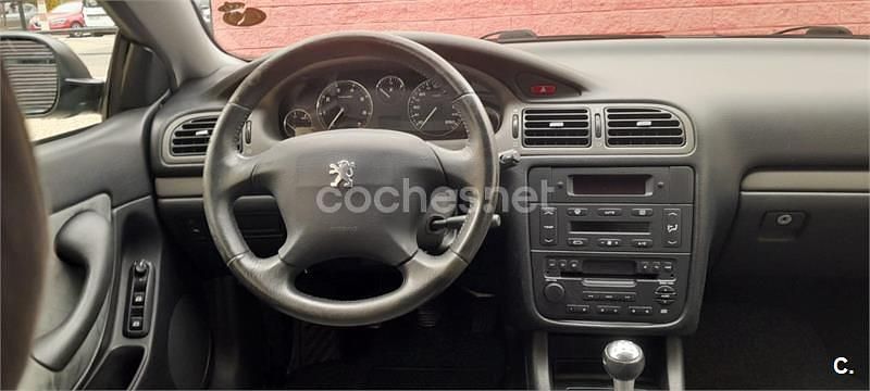 Gris / plata Usado 2000 Peugeot 406 Coupe Coupe | 3200 € - Imagen 1/4
