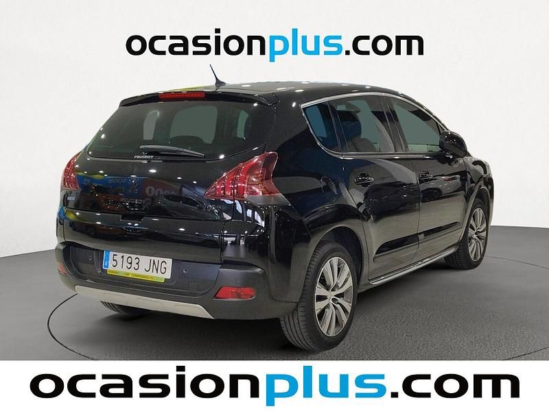 Usado Peugeot 3008 Style 120 CV (88 kW) 2016 Negro Berlina