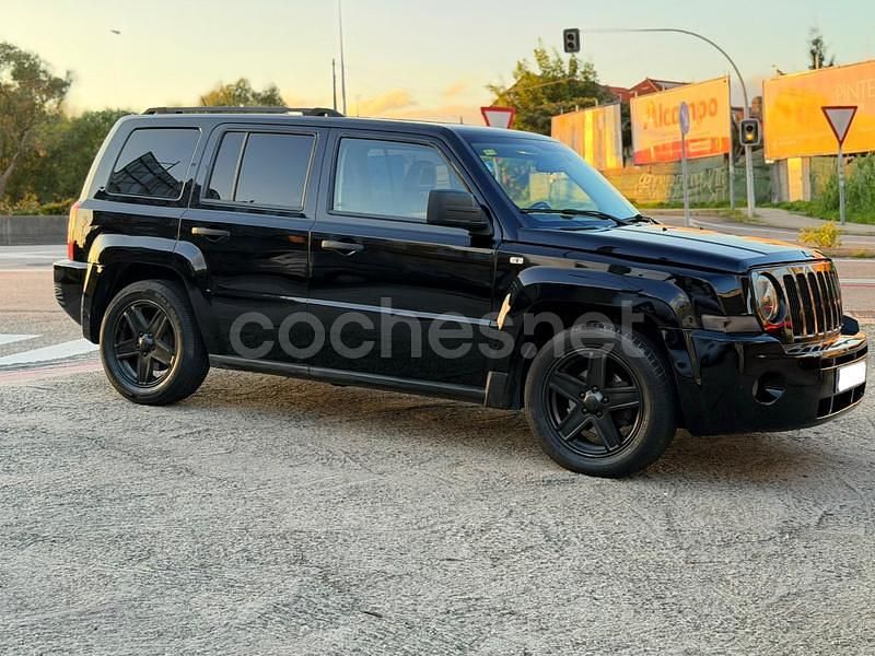 Usado Jeep Patriot Limited 140 CV (102 kW) 2009 Negro SUV
