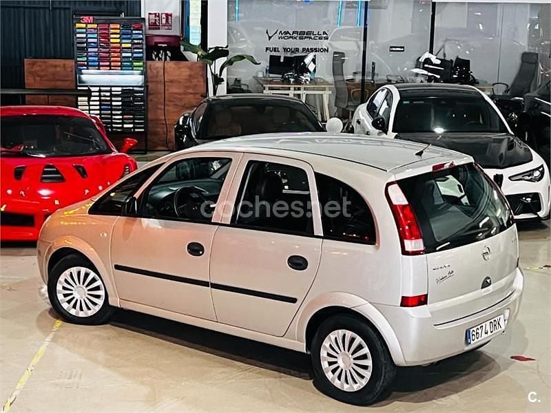 Usado Opel Meriva Enjoy 75 HP (55 kW) 2005 Bege Monovolume