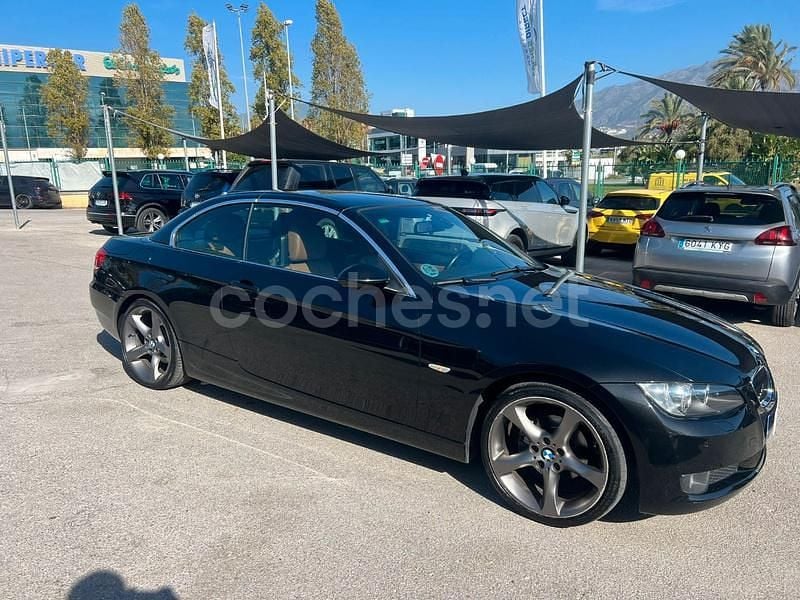 Usado BMW 320 Cabriolet 170 CV (125 kW) 2009 Negro Descapotable
