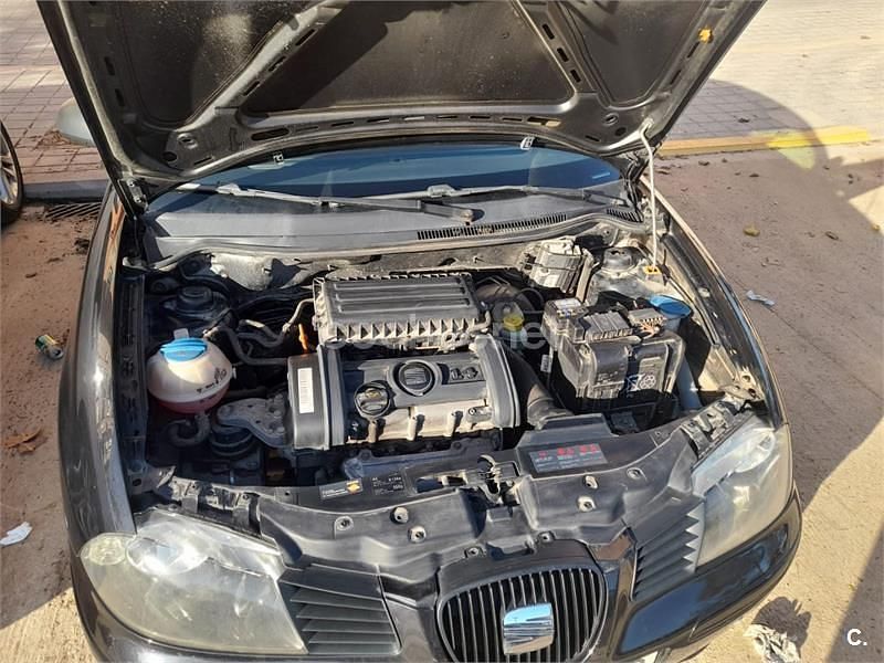 Occasion Seat Cordoba Reference 85 PK (62 kW) 2007 Zwart Sedan