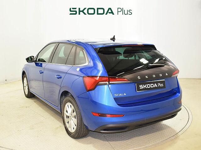 Usado Skoda Scala Selection 95 CV (69 kW) 2024 Azul Utilitario
