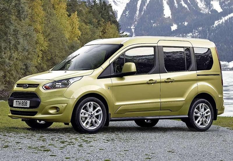 Usado Ford Tourneo Titanium 122 CV (89 kW) 2023 Plateado Van