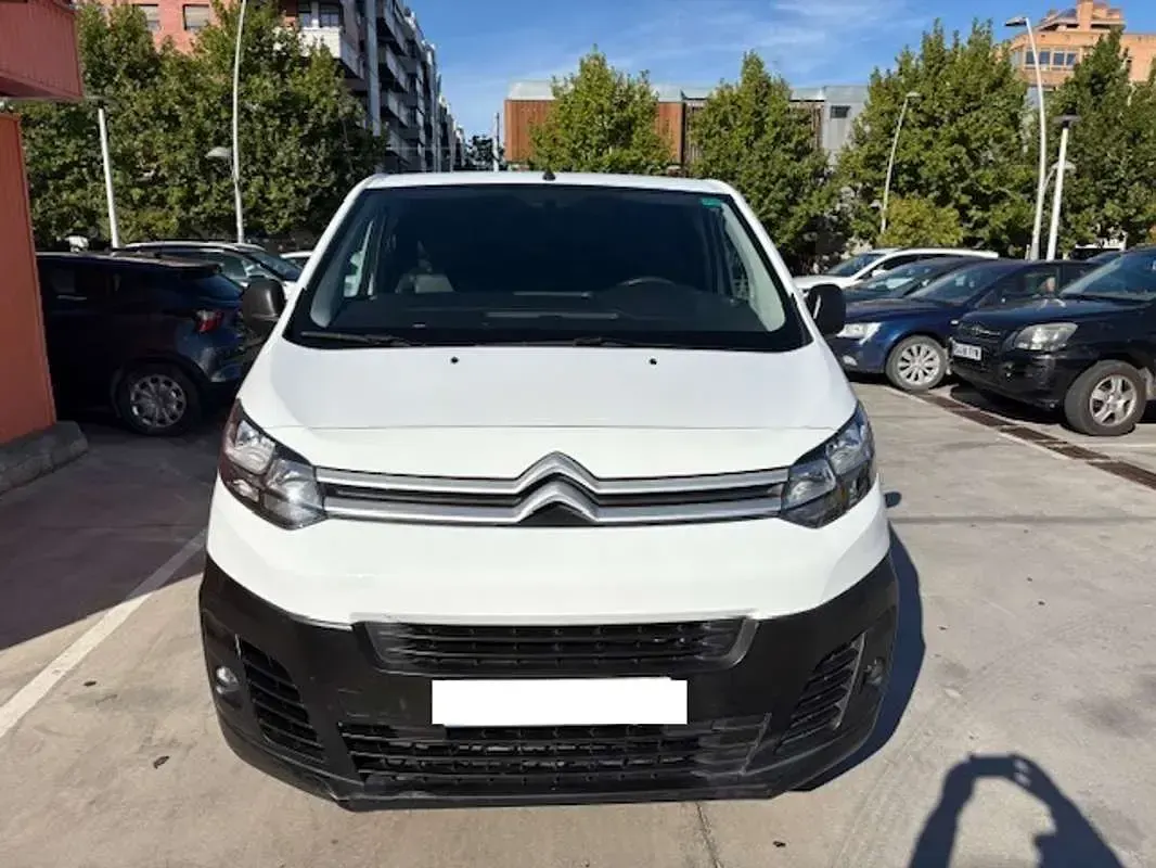 Usado Citroën Jumpy 120 CV (88 kW) 2021 Blanco Monovolumen