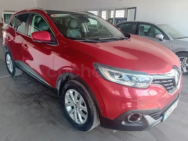 Usado Renault Kadjar Intens 130 CV (95 kW) 2016 Granate SUV