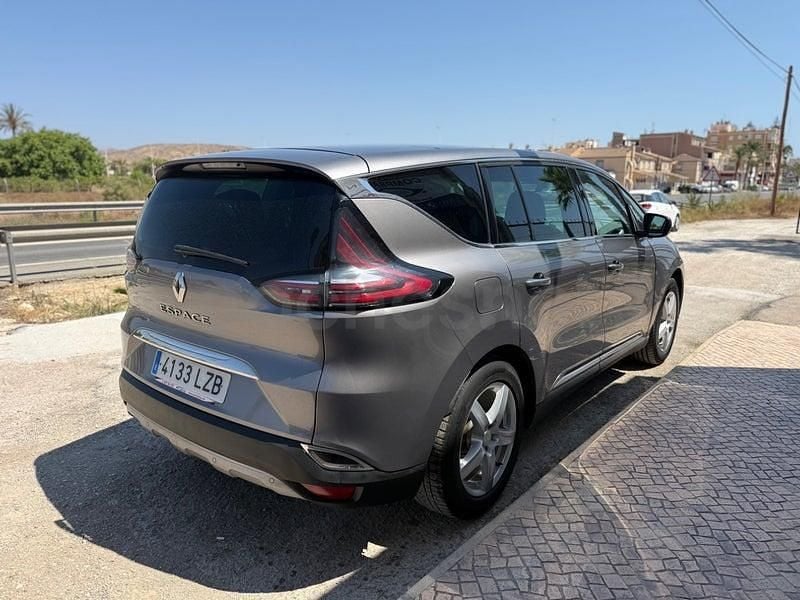 Usado Renault Espace Zen 160 CV (117 kW) 2016 Gris / plata Monovolumen