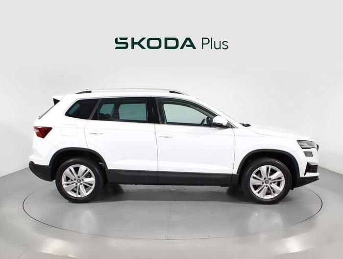 Usado Skoda Karoq Selection 116 CV (85 kW) 2025 Blanco SUV