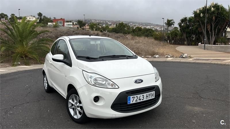 Blanco Usado 2014 Ford Ka Utilitario | 4800 € (Precio justo) - Imagen 1/4