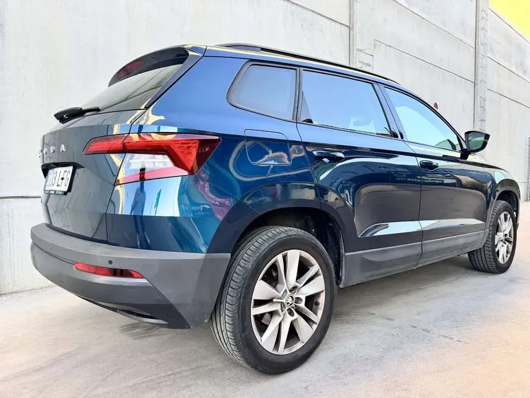 Usado Skoda Karoq Ambition 116 CV (85 kW) 2020 Azul SUV