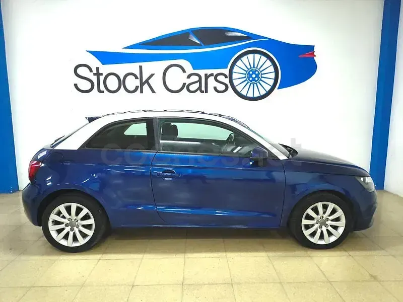Usado Audi A1 Attraction 86 CV (63 kW) 2013 Azul Utilitario