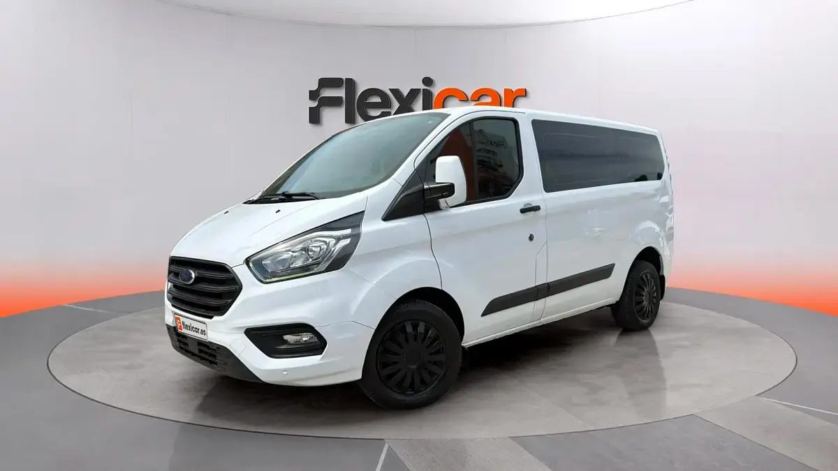 Usado Ford Tourneo Trend 131 CV (96 kW) 2020 Blanco Monovolumen