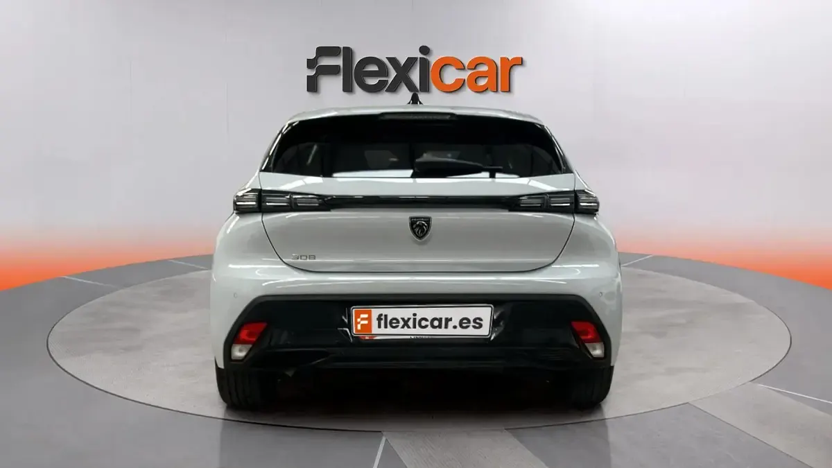 Usado Peugeot 308 Active 131 CV (96 kW) 2024 Blanco Berlina
