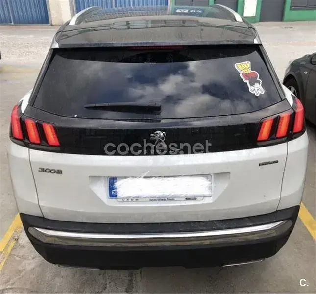 Usado Peugeot 3008 GT-line 130 CV (95 kW) 2018 Blanco SUV