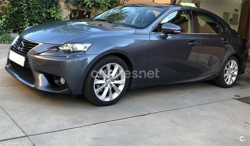 Usado Lexus IS300h 223 CV (164 kW) 2013 Gris / plata Berlina