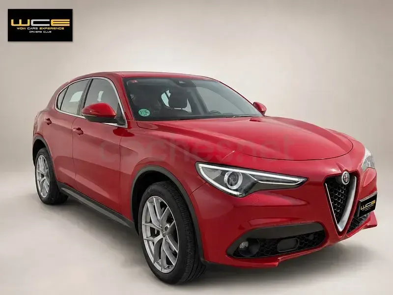 Usado Alfa Romeo Stelvio Executive 210 CV (154 kW) 2018 Rojo SUV