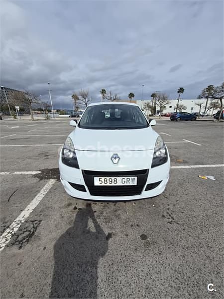 Usado Renault Scénic III Expression 105 CV (77 kW) 2009 Blanco Monovolumen
