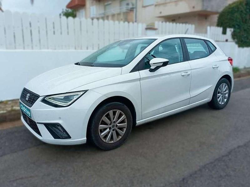 Usado Seat Ibiza Style 75 CV (55 kW) 2023 Blanco Utilitario