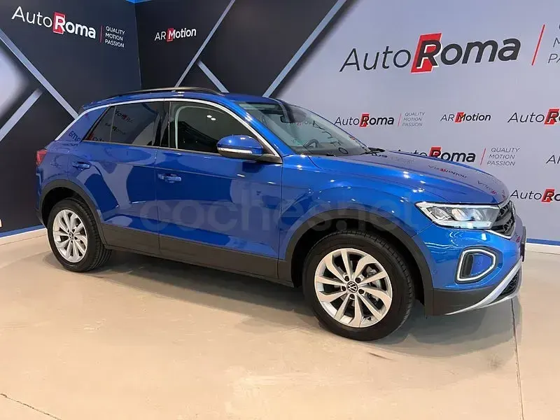 Usado VW T-Roc Life 150 CV (110 kW) 2023 Azul SUV