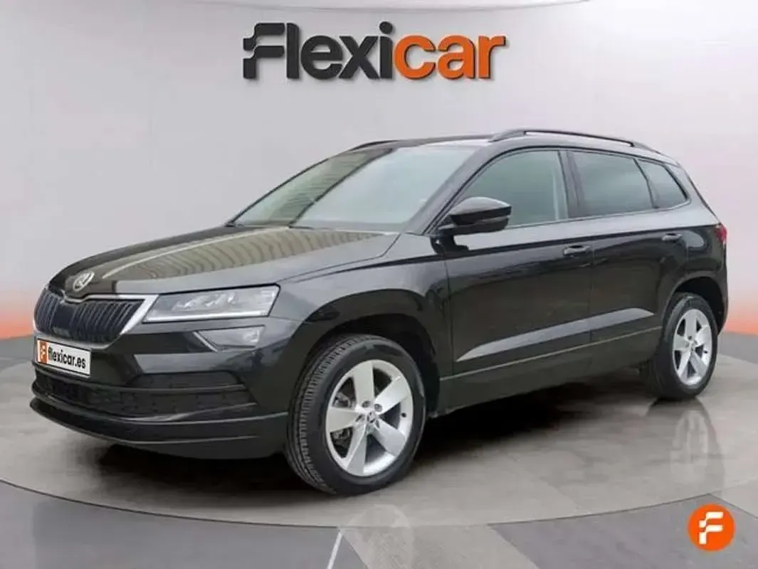 Usado Skoda Karoq Ambition 116 CV (85 kW) 2021 Negro SUV