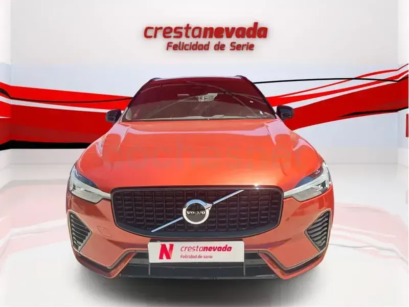Usado Volvo XC60 R-Design 340 CV (250 kW) 2021 Rojo SUV