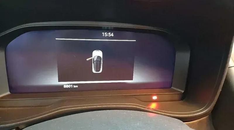 Usado Nissan Juke N-Connecta 114 CV (83 kW) 2025 Lunar white (metalizado) techo SUV