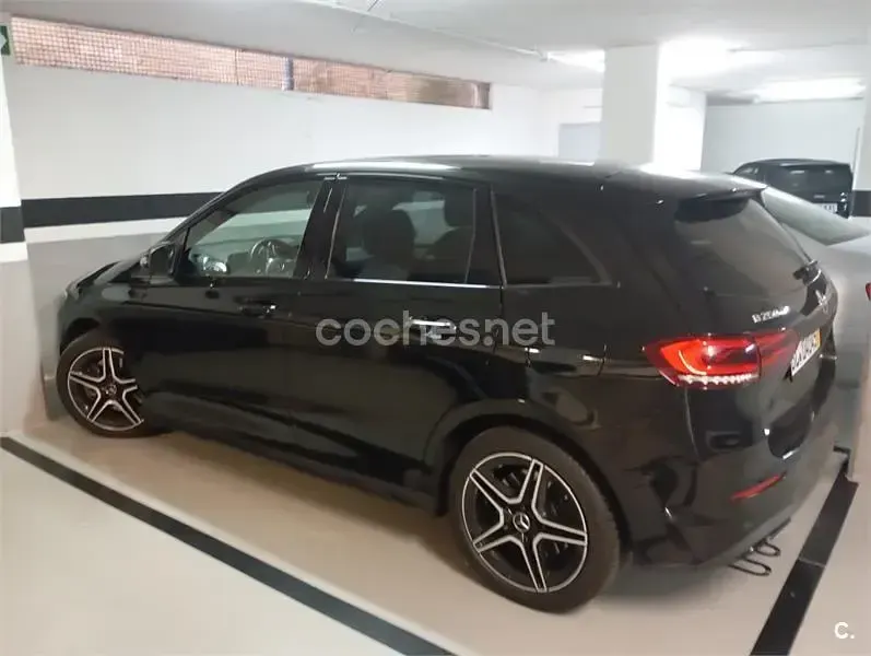 Usado Mercedes B250e 218 CV (160 kW) 2021 Negro Monovolumen
