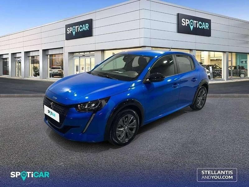 Usado Peugeot e-208 Active 100 kW (136 CV) 2023 Azul Utilitario