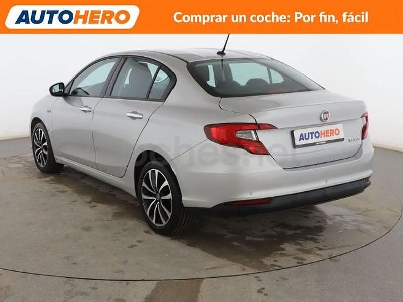 Usado Fiat Tipo Lounge 95 CV (69 kW) 2019 Gris Berlina