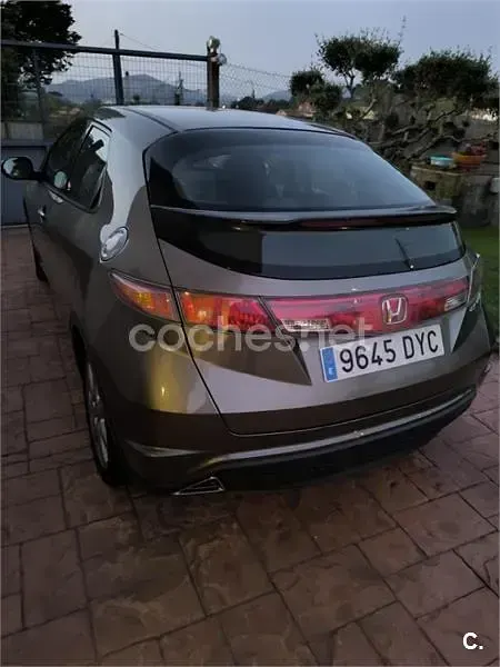 Usado Honda Civic Sport 140 CV (102 kW) 2006 Gris / plata Berlina